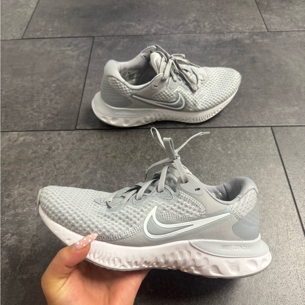 Nike Light Gray Athletic Sneakers
